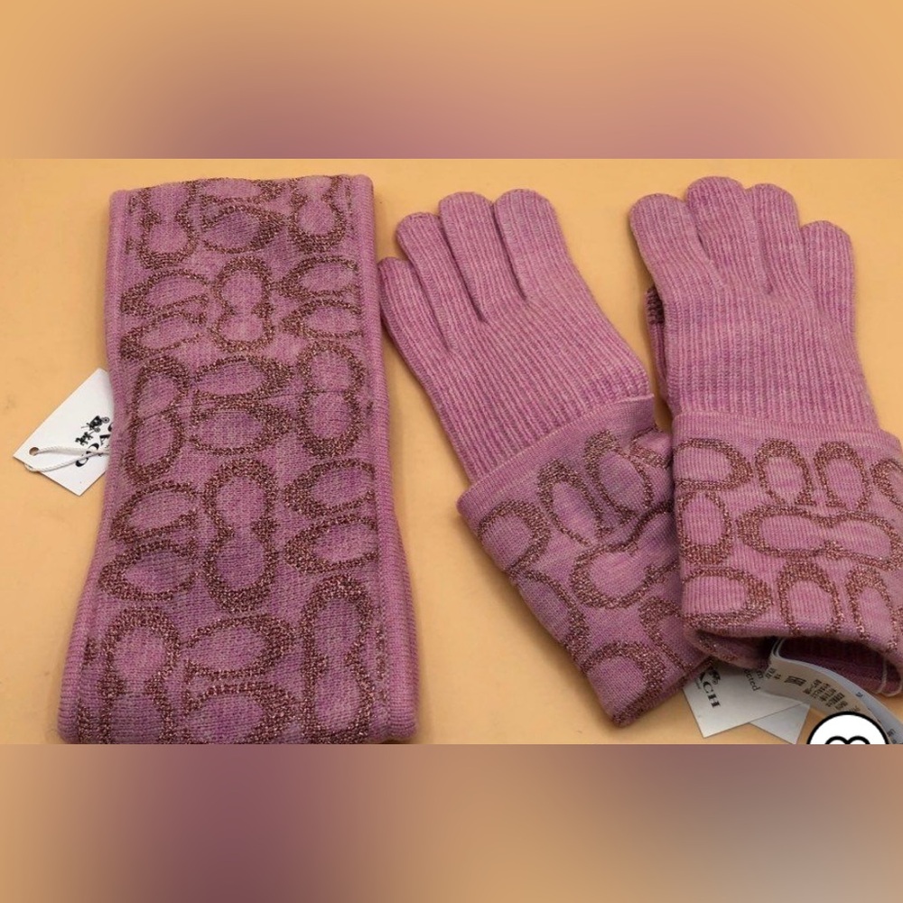 COACH TECH WOOL GLOVES & MATCHING HEADBAND SET IN PINK CARNATION, BRAND NEW
